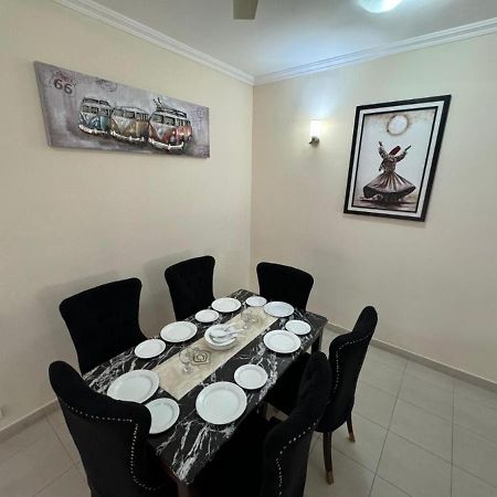 Thomas Guest House Исламабад Экстерьер фото